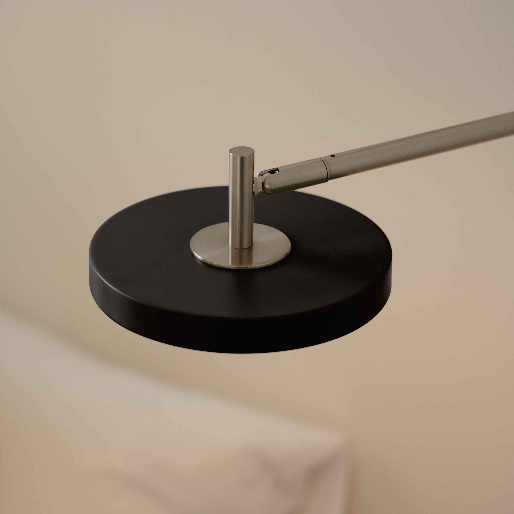 UMAGE_lifestyle_Asteria_wall lamp_long_black_steel.jpeg