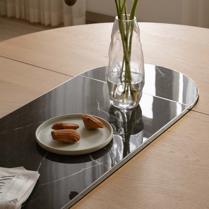 UMAGE Lifestyle Comfort Circle Extendable Dining Table Oak Ceramic Top Nero Steel (8) (1)