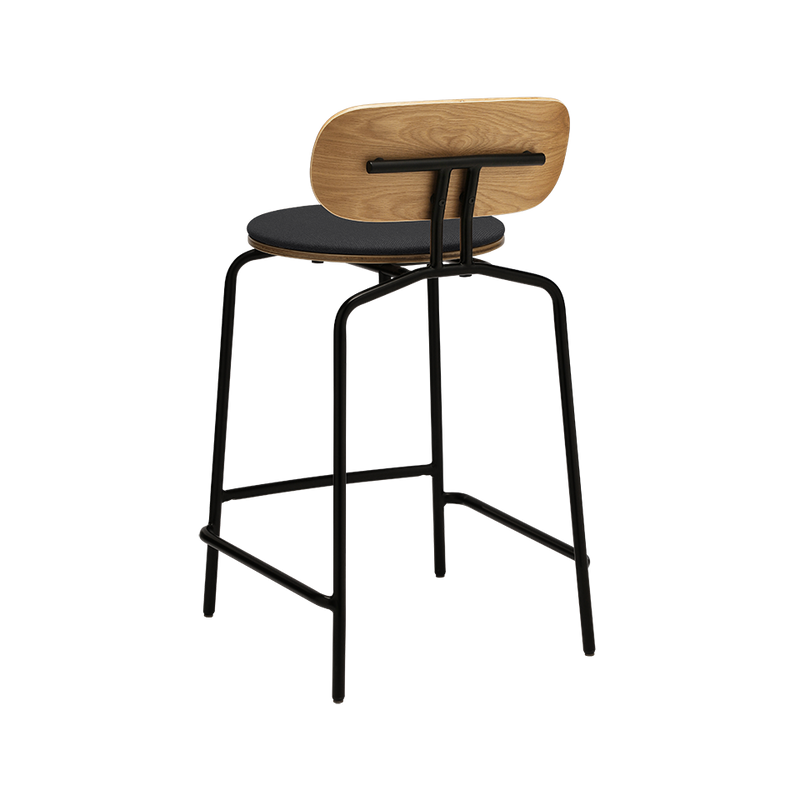 UMAGE Packshot 5919 3C719 04 Curious Counter Stool Oak Black Shadow (3)